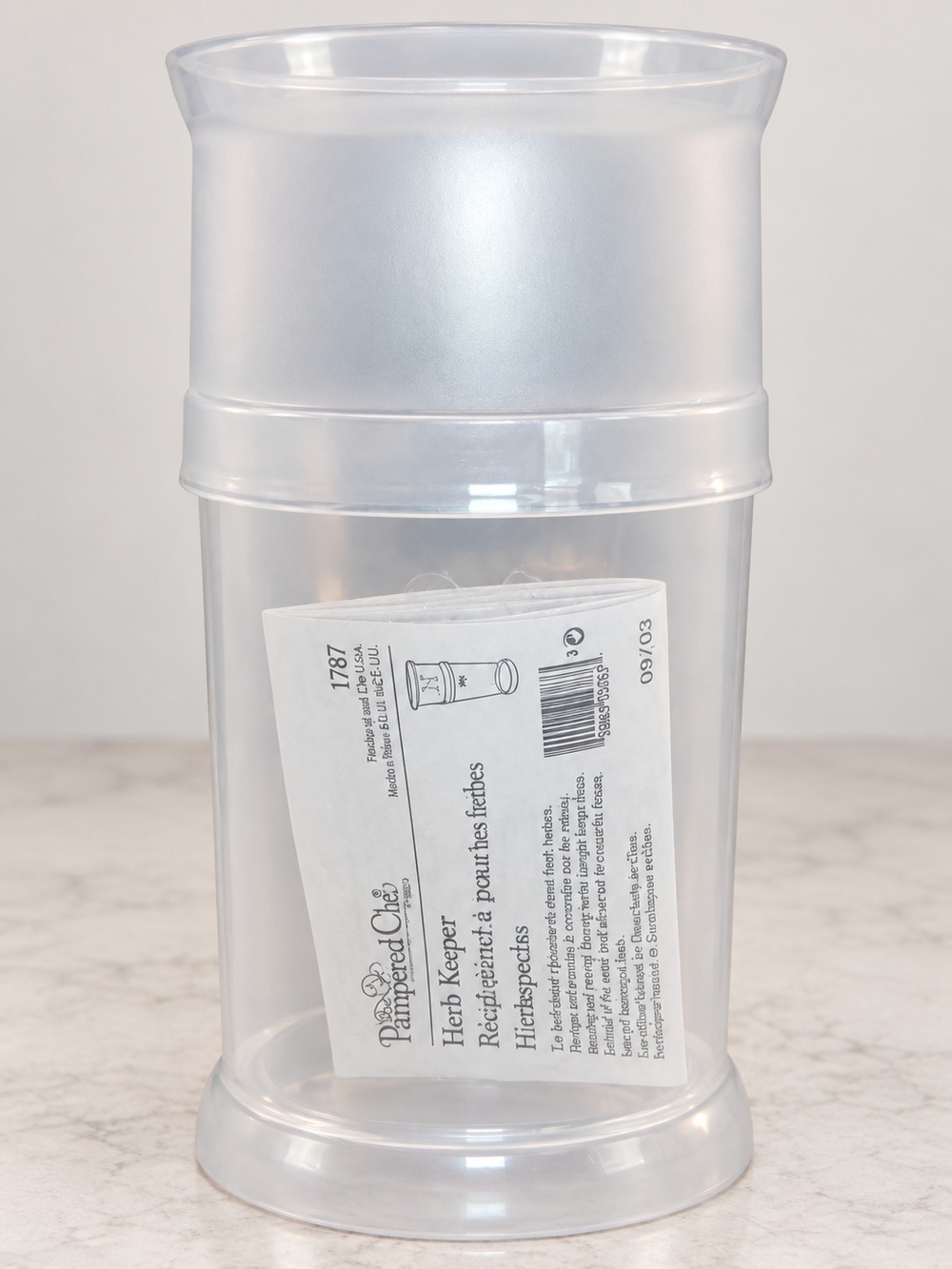 Pampered Chef Frosted Clear Herb Keeper Container